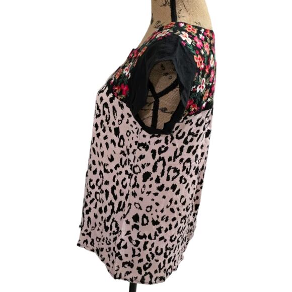 Savanna Jane Floral Embroidered Leopard Print Fiesta Shirt Size Medium - Picture 4 of 7